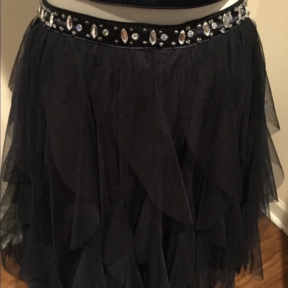 Sequin Hearts Navy 2-pc Lace Prom Dress - Picture 6 of 8